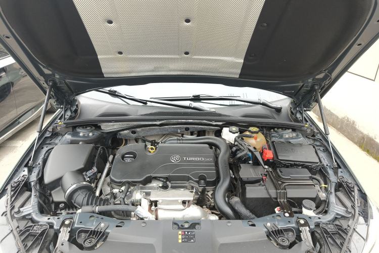 Used Buick Regal 2020 552T Elite Edition Engine Bay
