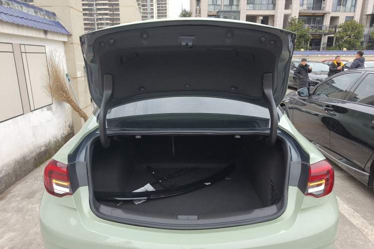 Used Buick Regal 2020 552T Elite Edition Trunk