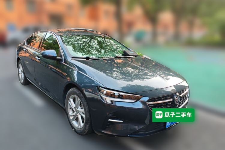 Used Buick Regal 2020 552T Elite Edition Front Right 45 Deg