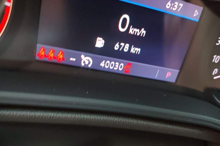 Used Buick Regal 2020 552T Elite Edition Odometer Close Up