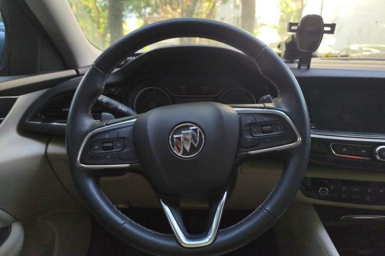 Used Buick Regal 2020 552T Elite Edition Steering Wheel