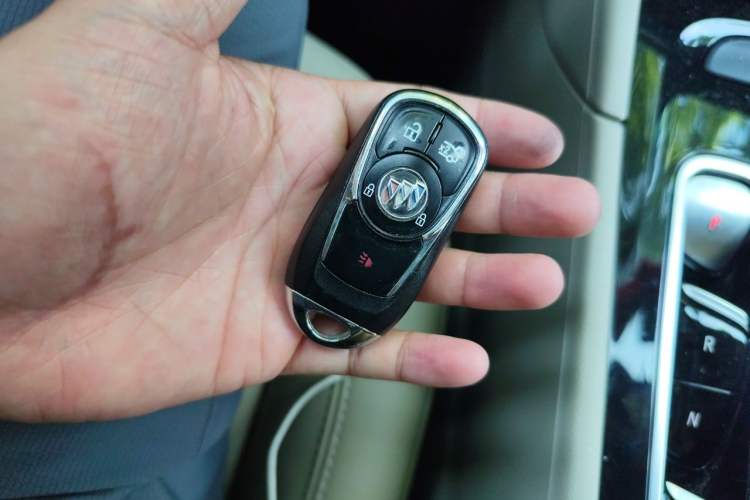 Used Buick Regal 2020 552T Elite Edition Vehicle Key