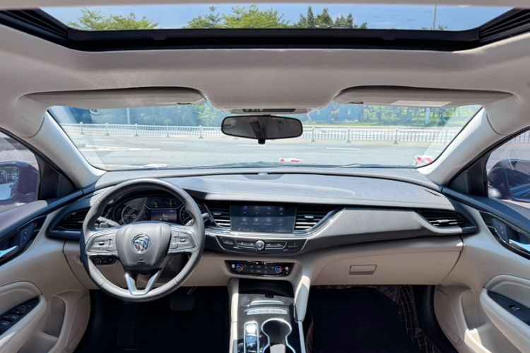 Used Buick Regal 2020 552T Elite Edition Interior 1