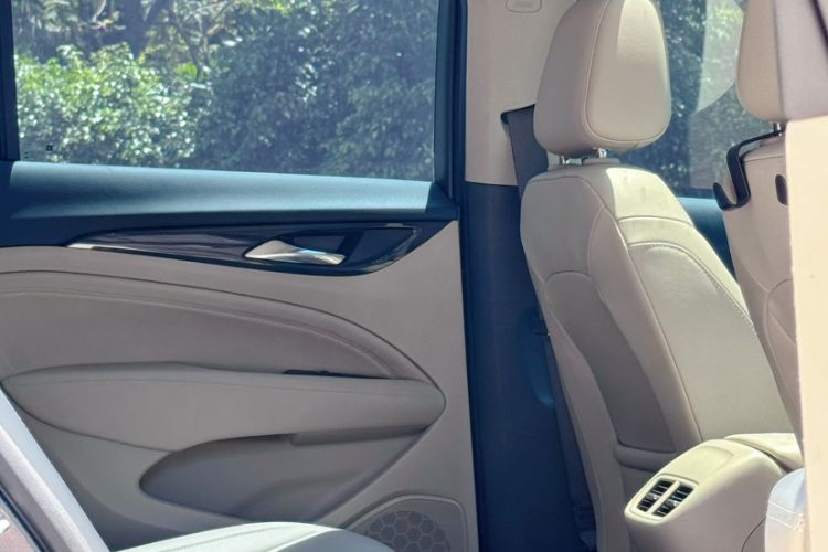 Used Buick Regal 2020 552T Elite Edition Interior 4