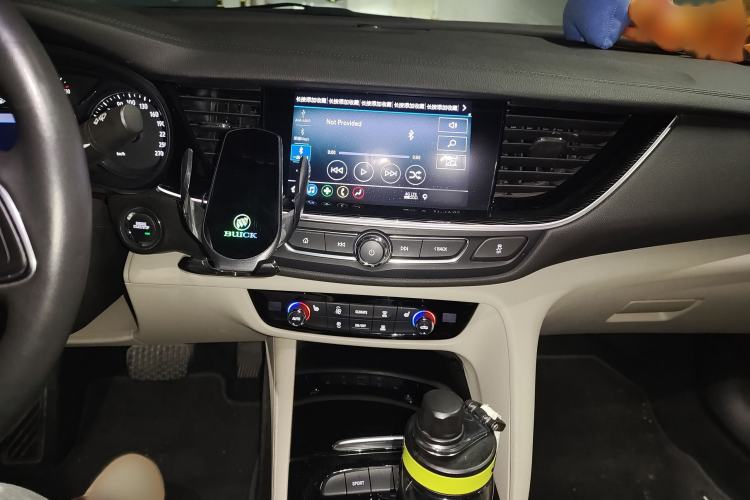 Used Buick Regal 2020 552T Elite Edition Audio And AC Panel