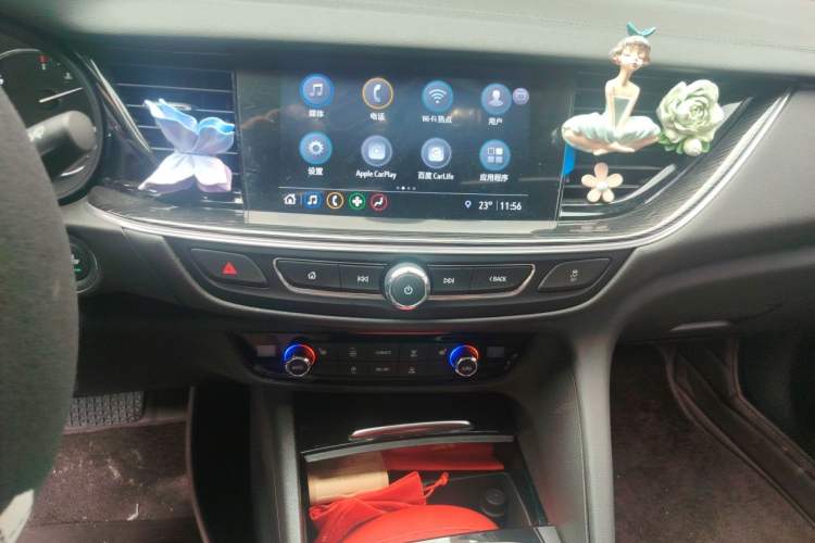 Used Buick Regal 2020 552T Luxury Version Audio And AC Panel