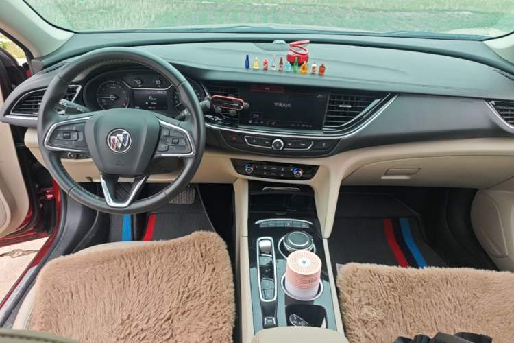 Used Buick Regal 2020 552T Elite Edition Center Console