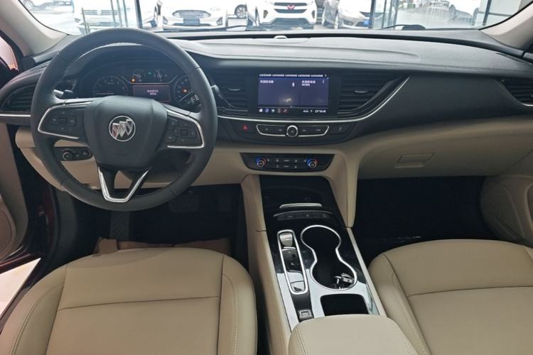 Used Buick Regal 2020 552T Elite Edition Center Console