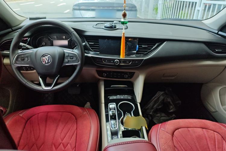 Used Buick Regal 2020 552T Elite Edition Center Console