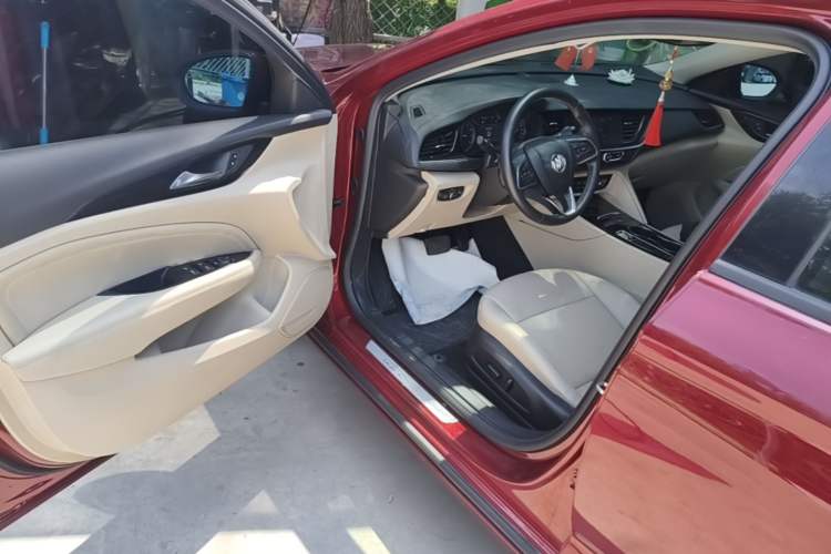 Used Buick Regal 2020 552T Elite Edition Driver Seat