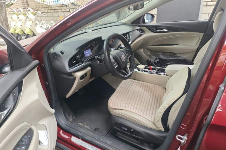 Used Buick Regal 2020 552T Elite Edition Driver Seat