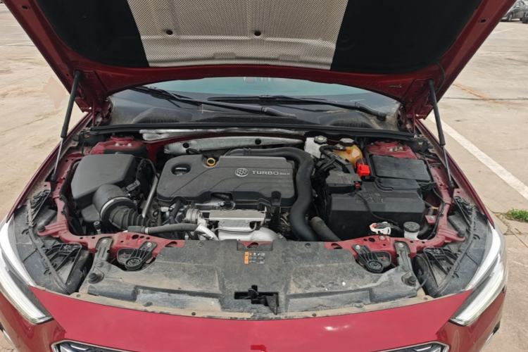 Used Buick Regal 2020 552T Elite Edition Engine Bay