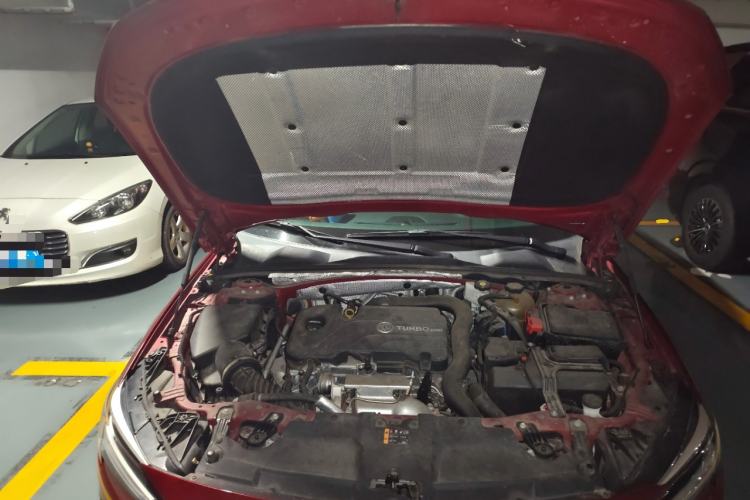 Used Buick Regal 2020 552T Elite Edition Engine Bay