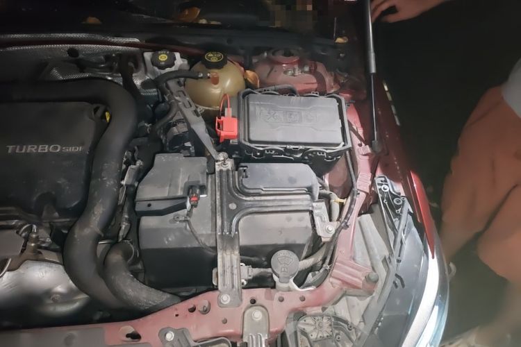 Used Buick Regal 2020 552T Elite Edition Engine Bay Left