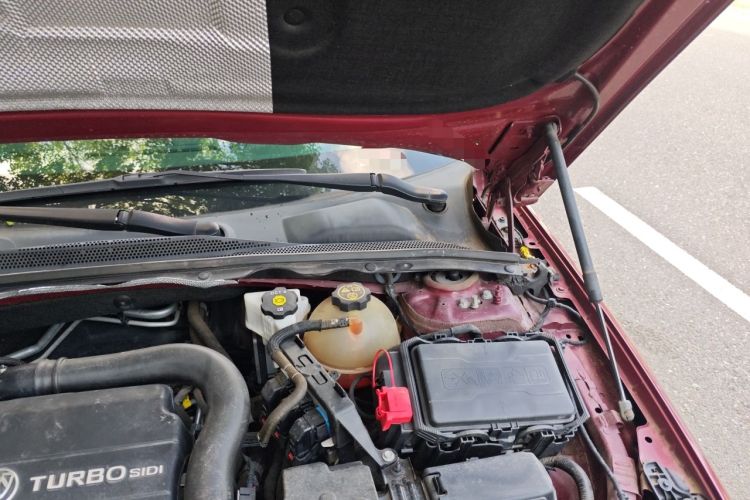 Used Buick Regal 2020 552T Elite Edition Engine Bay Left