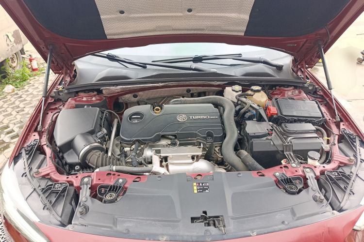 Used Buick Regal 2020 552T Elite Edition Engine Bay