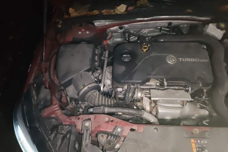 Used Buick Regal 2020 552T Elite Edition Engine Bay Right