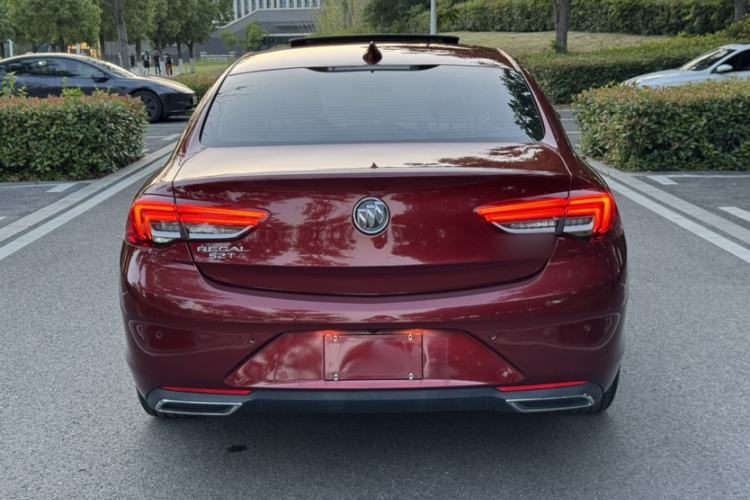 Used Buick Regal 2020 552T Elite Edition Exterior 8