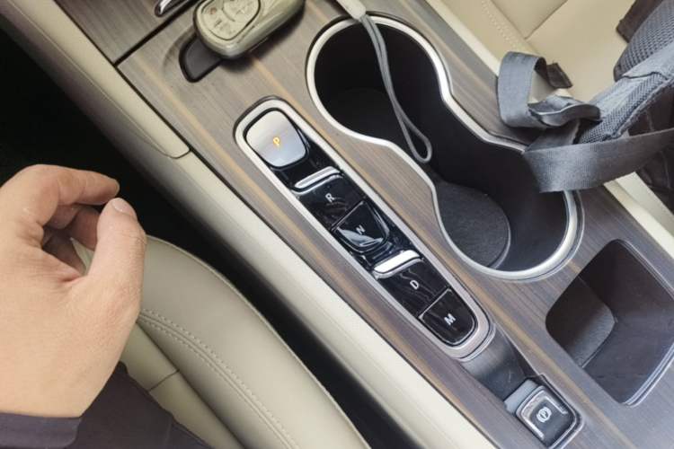 Used Buick Regal 2020 552T Elite Edition Gear Lever