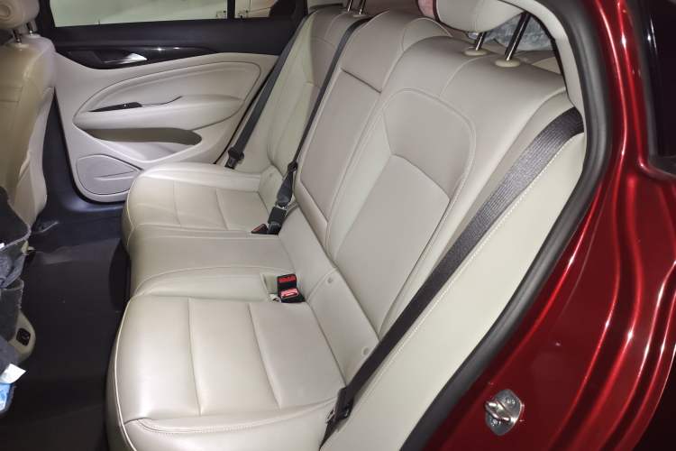 Used Buick Regal 2020 552T Elite Edition Interior 4