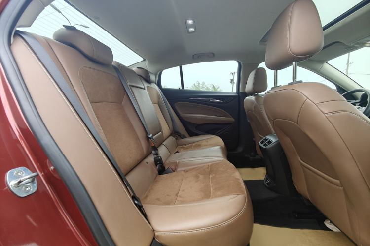 Used Buick Regal 2020 552T Luxury Version Interior 5