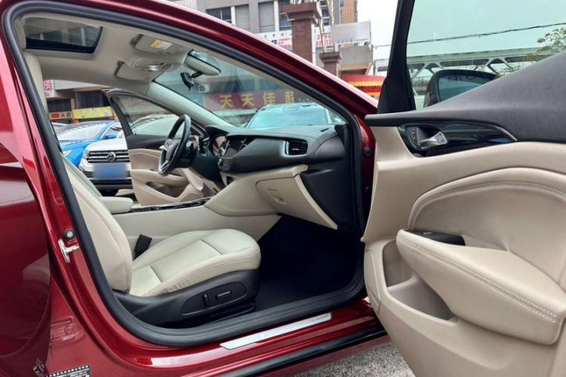 Used Buick Regal 2020 552T Elite Edition Interior 8
