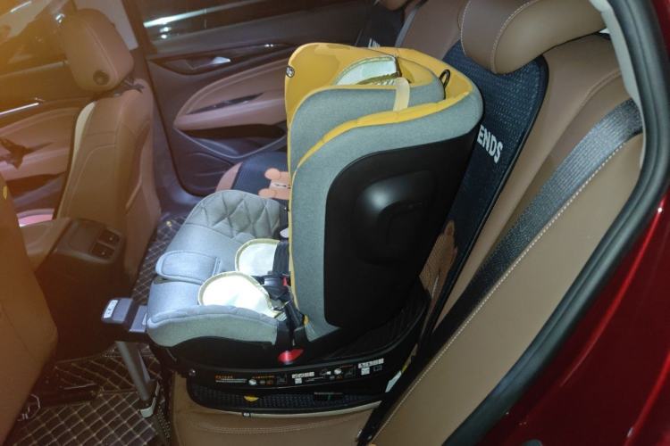 Used Buick Regal 2020 552T Luxury Version Left Rear Seat