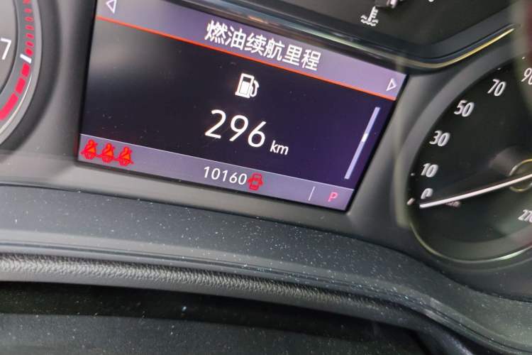 Used Buick Regal 2020 552T Elite Edition Odometer Close Up