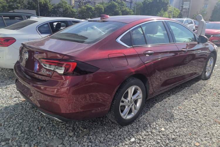 Used Buick Regal 2020 552T Luxury Version Rear Right 45 Deg