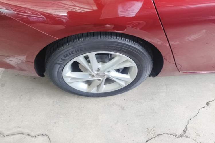 Used Buick Regal 2020 552T Elite Edition Right Rear Wheel Hub