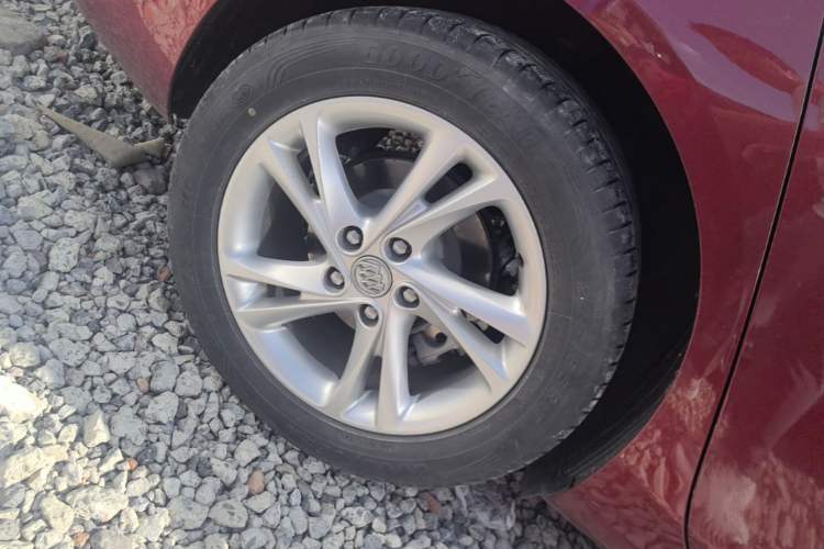 Used Buick Regal 2020 552T Luxury Version Right Rear Wheel Hub