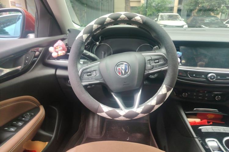 Used Buick Regal 2020 552T Luxury Version Steering Wheel