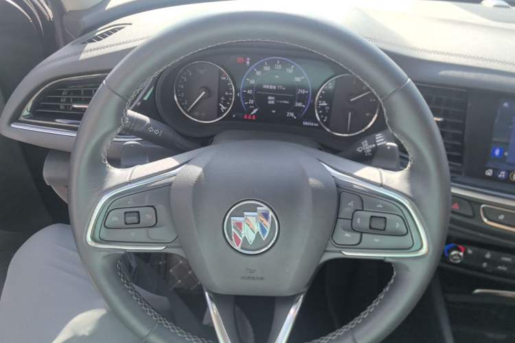 Used Buick Regal 2020 552T Luxury Version Steering Wheel