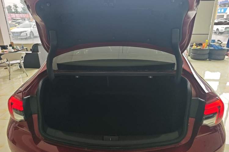 Used Buick Regal 2020 552T Elite Edition Trunk