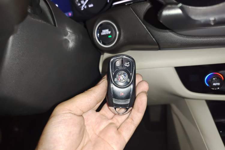 Used Buick Regal 2020 552T Elite Edition Vehicle Key