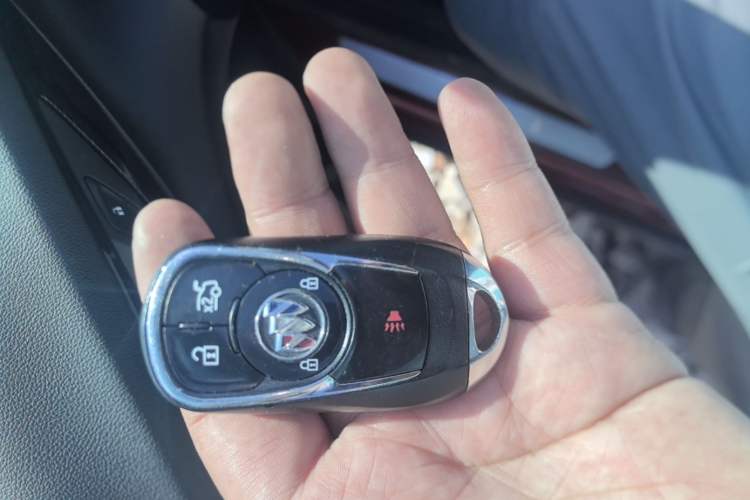 Used Buick Regal 2020 552T Luxury Version Vehicle Key