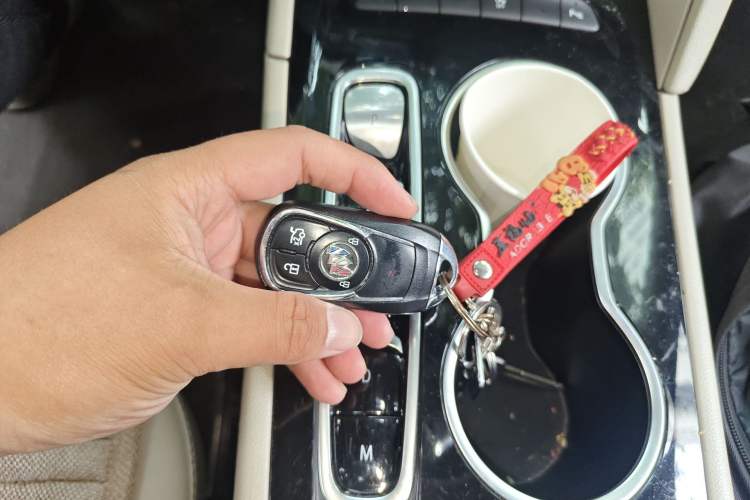 Used Buick Regal 2020 552T Elite Edition Vehicle Key