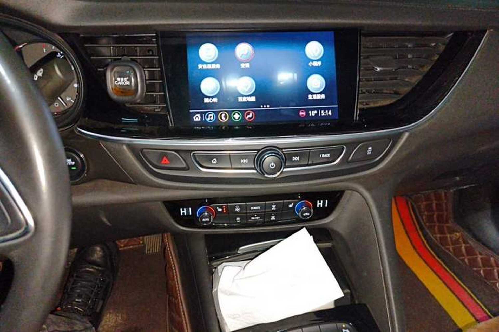Used Buick Regal 2020 552T Luxury Version Audio And AC Panel