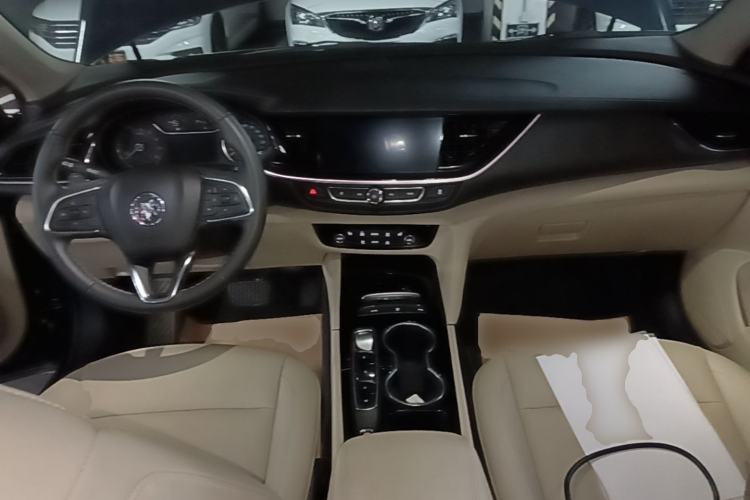 Used Buick Regal 2020 552T Elite Edition Center Console