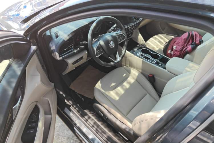Used Buick Regal 2020 552T Elite Edition Driver Seat