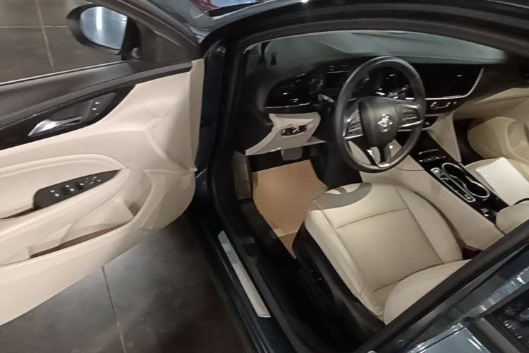 Used Buick Regal 2020 552T Elite Edition Driver Seat