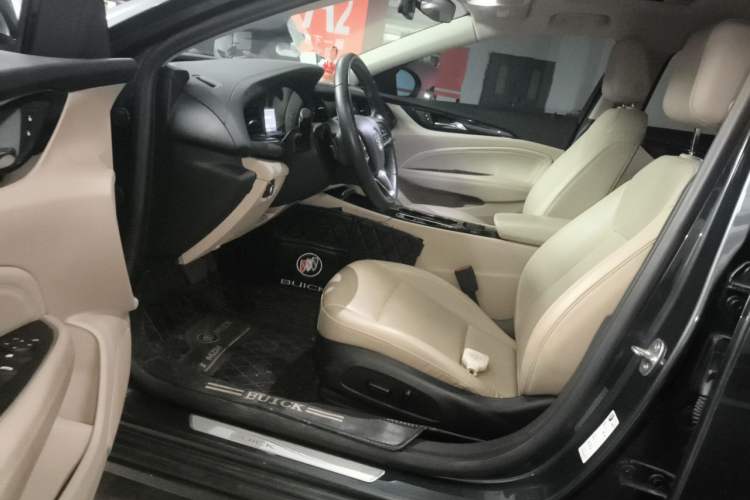 Used Buick Regal 2020 552T Elite Edition Driver Seat