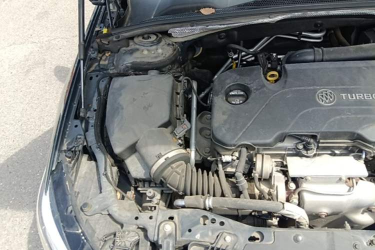 Used Buick Regal 2020 552T Elite Edition Engine Bay Right