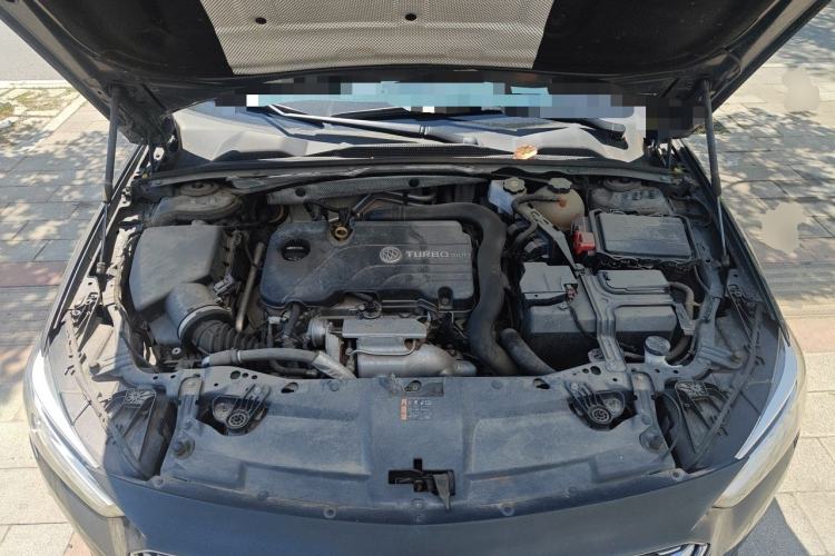 Used Buick Regal 2020 552T Elite Edition Engine Bay
