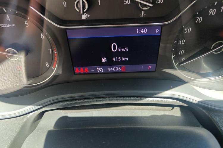 Used Buick Regal 2020 552T Elite Edition Odometer Close Up