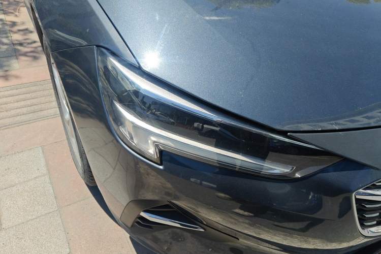 Used Buick Regal 2020 552T Elite Edition Right Front Headlight