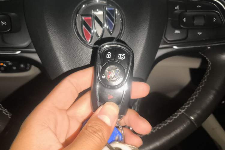 Used Buick Regal 2020 552T Elite Edition Vehicle Key