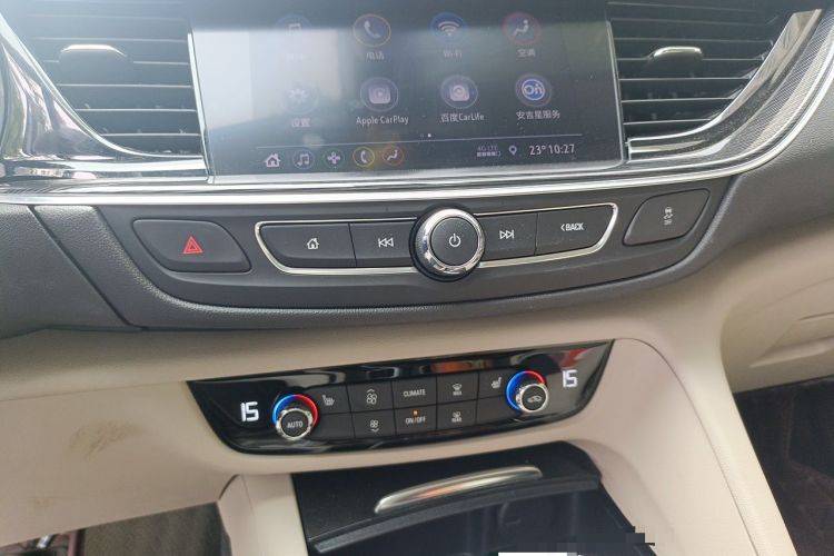 Used Buick Regal 2020 552T Elite Edition Audio And AC Panel
