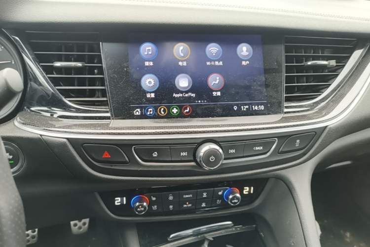 Used Buick Regal 2020 GS 28T Prestige Model Audio And AC Panel