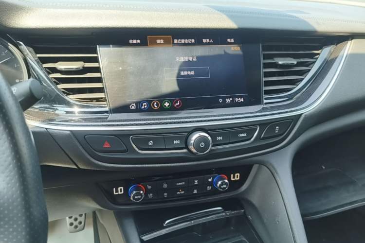 Used Buick Regal 2020 GS 28T Prestige Model Audio And AC Panel